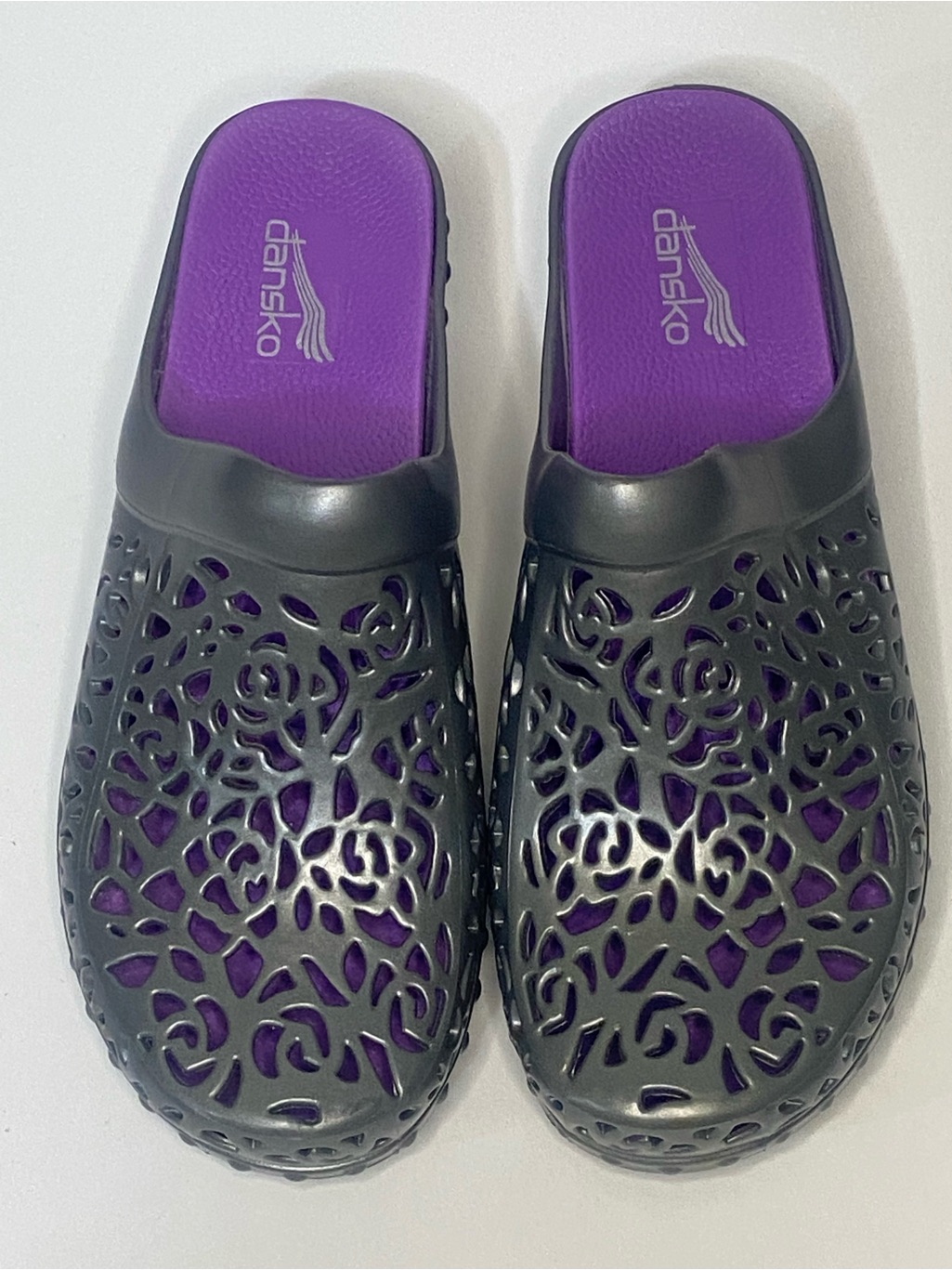 Nwot Dansko Pippa Floral Cutout Jelly Clogs Gray Purple Eu 38 W 7.5-8